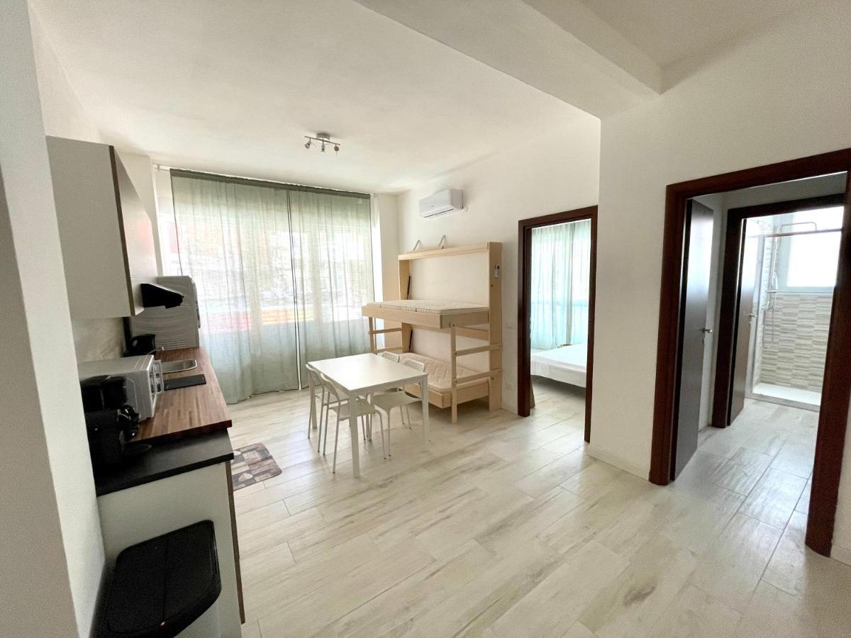 Bilocale Con Posto Auto La Chicca Del Golfo Apartment Специя Екстериор снимка