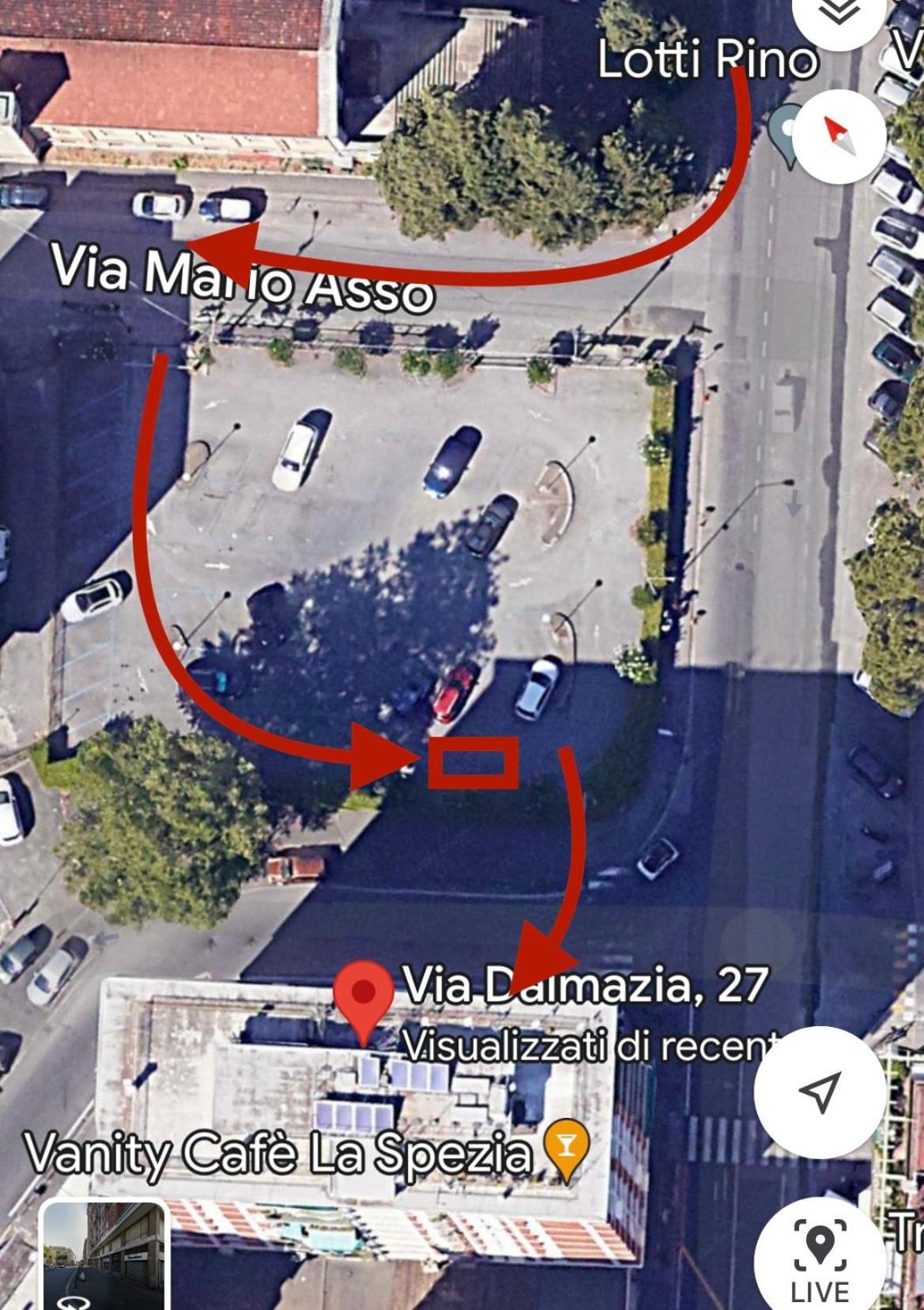 Bilocale Con Posto Auto La Chicca Del Golfo Apartment Специя Екстериор снимка